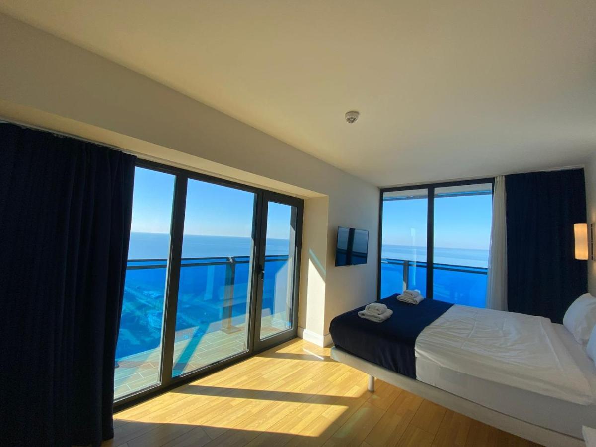 Orbi City Sea Side & Sea View Apartments Batumi Kültér fotó