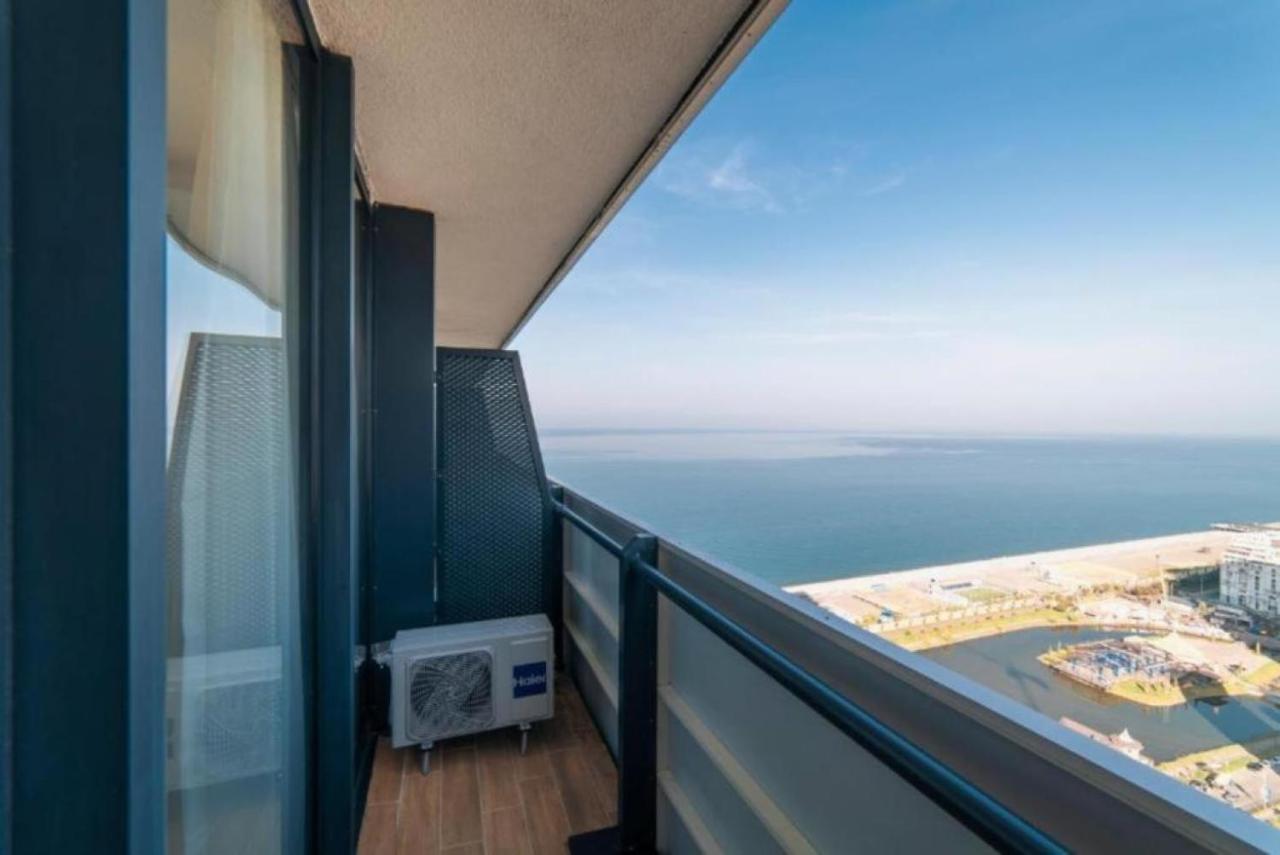 Orbi City Sea Side & Sea View Apartments Batumi Kültér fotó