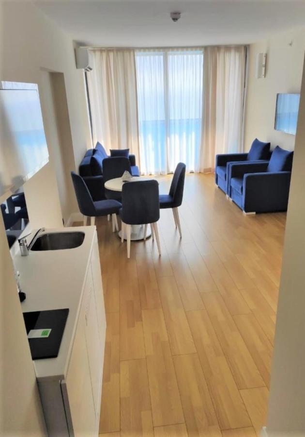 Orbi City Sea Side & Sea View Apartments Batumi Kültér fotó